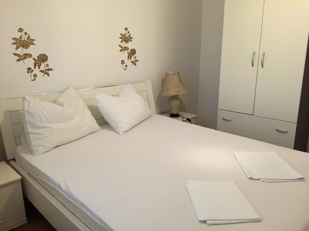 Apartments Villa Plaza Трогир Экстерьер фото