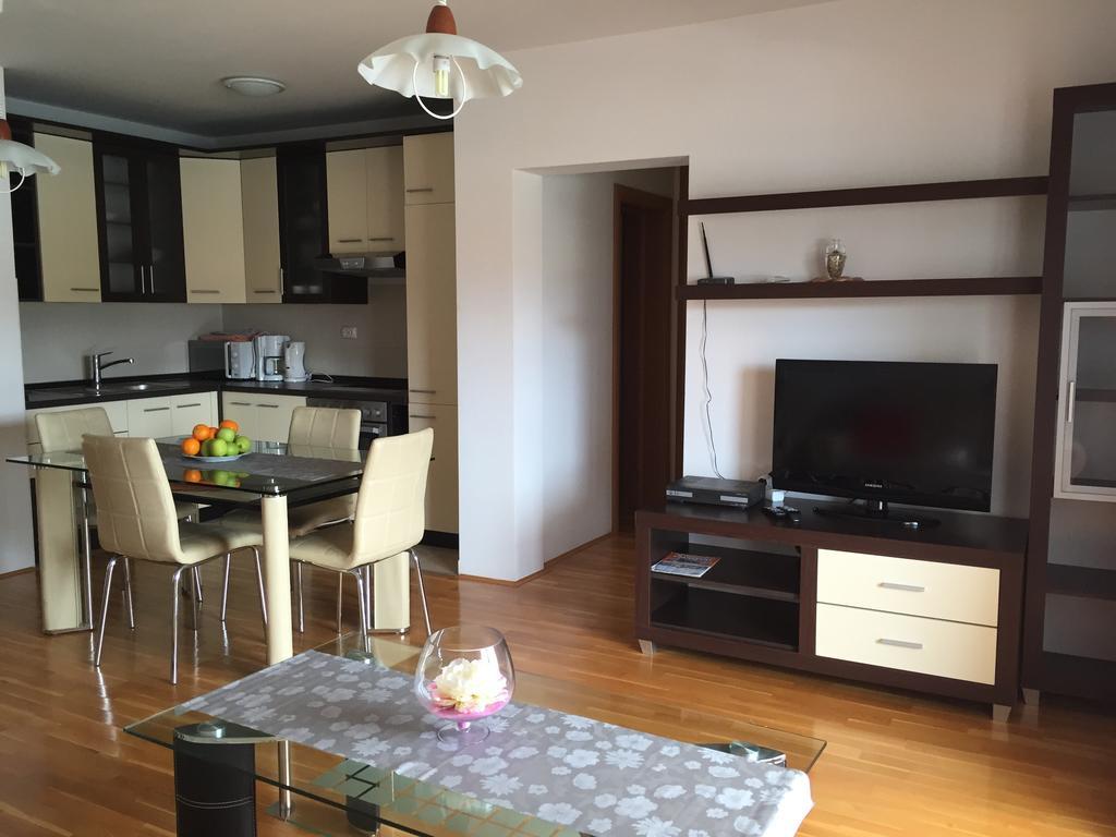 Apartments Villa Plaza Трогир Экстерьер фото