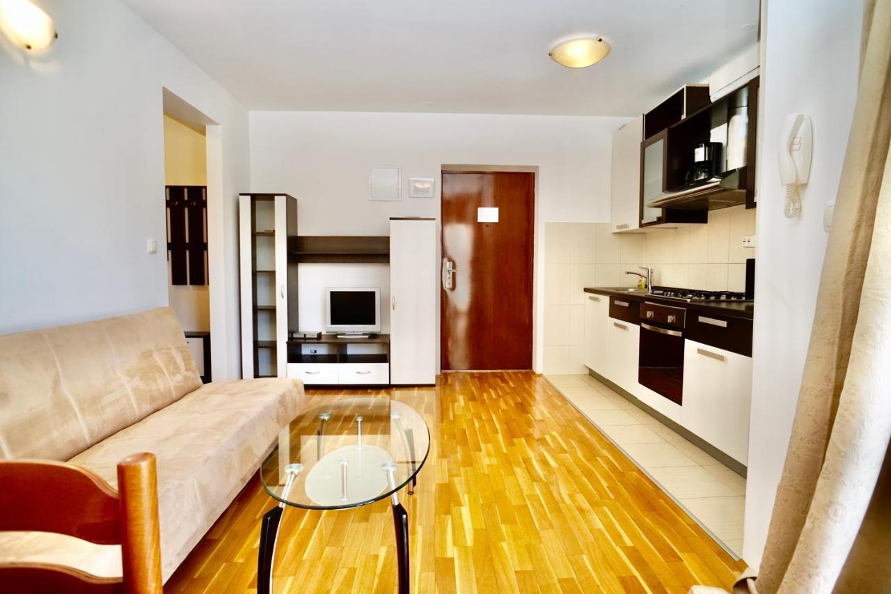 Apartments Villa Plaza Трогир Экстерьер фото