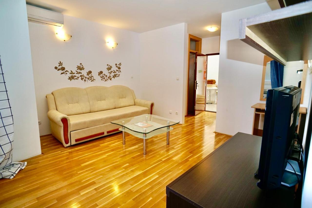 Apartments Villa Plaza Трогир Экстерьер фото