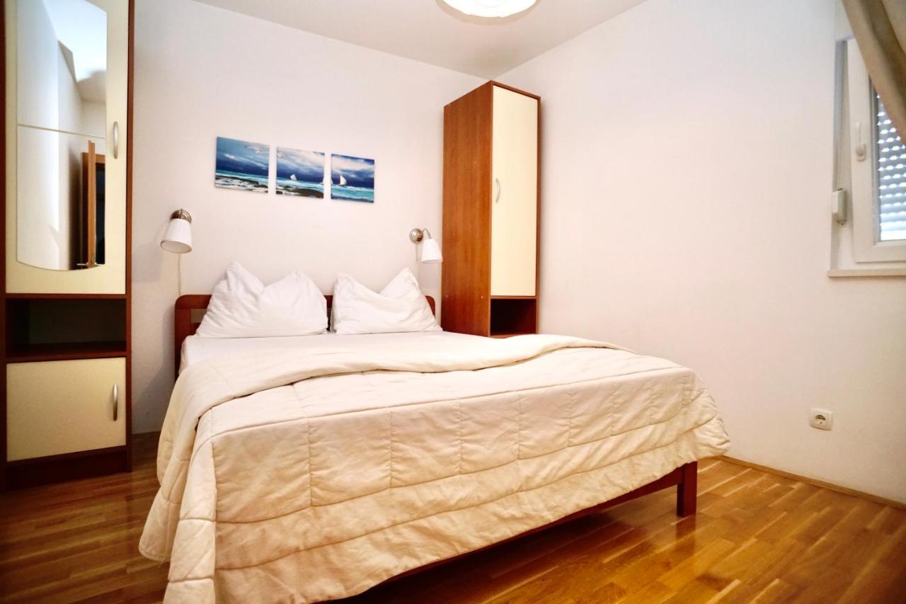 Apartments Villa Plaza Трогир Экстерьер фото