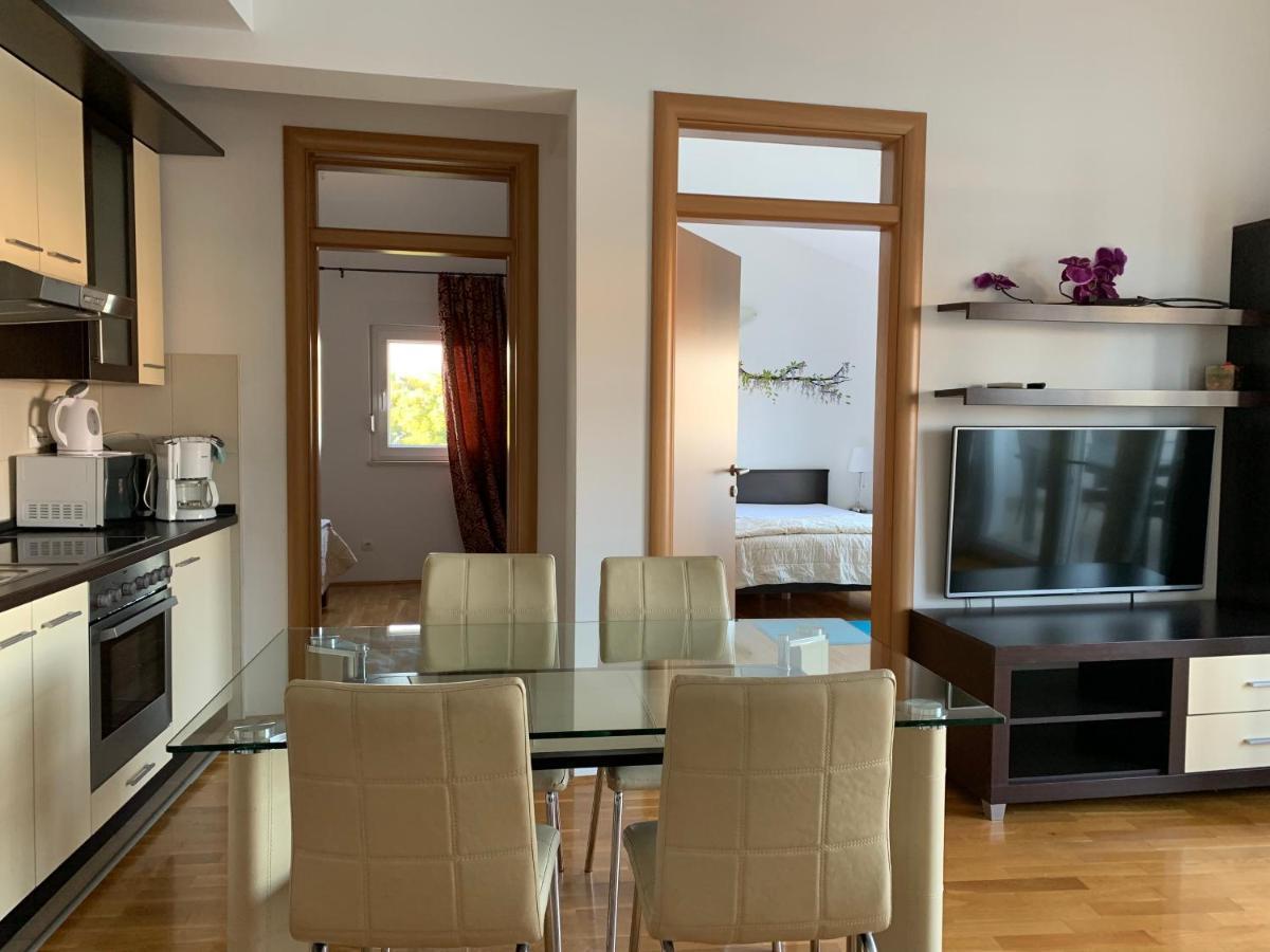 Apartments Villa Plaza Трогир Экстерьер фото